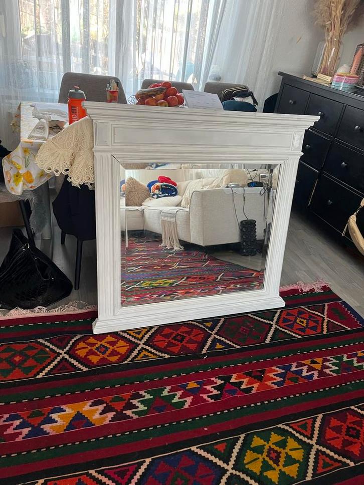 Witte Spiegel met Sierlijke Lijst 100x93cm, Huis en Inrichting, Woonaccessoires | Spiegels, Zo goed als nieuw, 75 tot 100 cm, 100 tot 150 cm