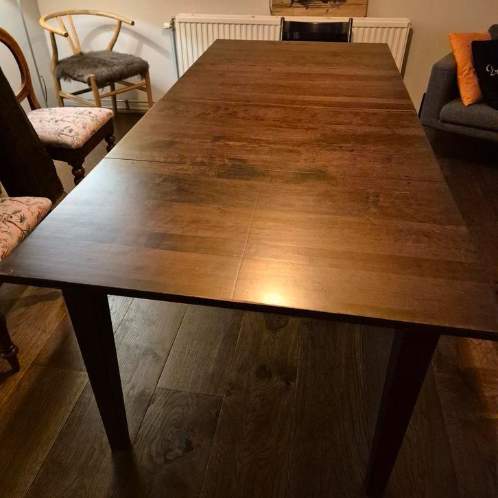 Mooie uitschuifbare eettafel - 235/285 cm, Huis en Inrichting, Tafels | Eettafels, Ophalen