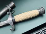 Heer dolk met speciale grip MINT!, Verzamelen, Militaria | Tweede Wereldoorlog, Ophalen of Verzenden, Landmacht, Duitsland, Mes of Dolk