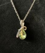 Halsketting met hanger groen en strass zilver kleur. Nieuw!!, Nieuw, Ophalen of Verzenden, Zilver, Overige materialen