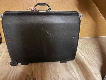 Koffer Samsonite zwart beschikbaar voor biedingen