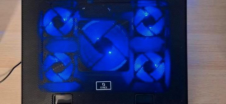 Strex Laptop Koeler - Zo goed als nieuw, Computers en Software, Laptopstandaarden, Zo goed als nieuw, In hoogte verstelbaar, Ophalen of Verzenden