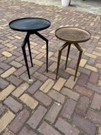 Bijzettafel met ‘muggen driepoot’ - 2 stuks, Minder dan 55 cm, Gebruikt, Metaal of Aluminium, Rond