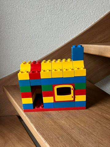 Duplo: stenen en ramen beschikbaar voor biedingen