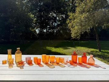 21 oranje vazen/waxinelicht houders/kandelaars beschikbaar voor biedingen