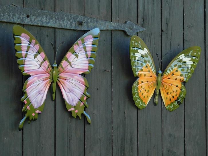 Set Wandvlinders - Paars en Oranje - Metaal, Verzamelen, Beelden en Beeldjes, Nieuw, Dier, Ophalen of Verzenden