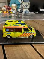 VW T5 Kijlstra Ambulance Fryslân 2010 – schaalmodel, Ophalen of Verzenden, Gebruikt, Auto, Overige merken
