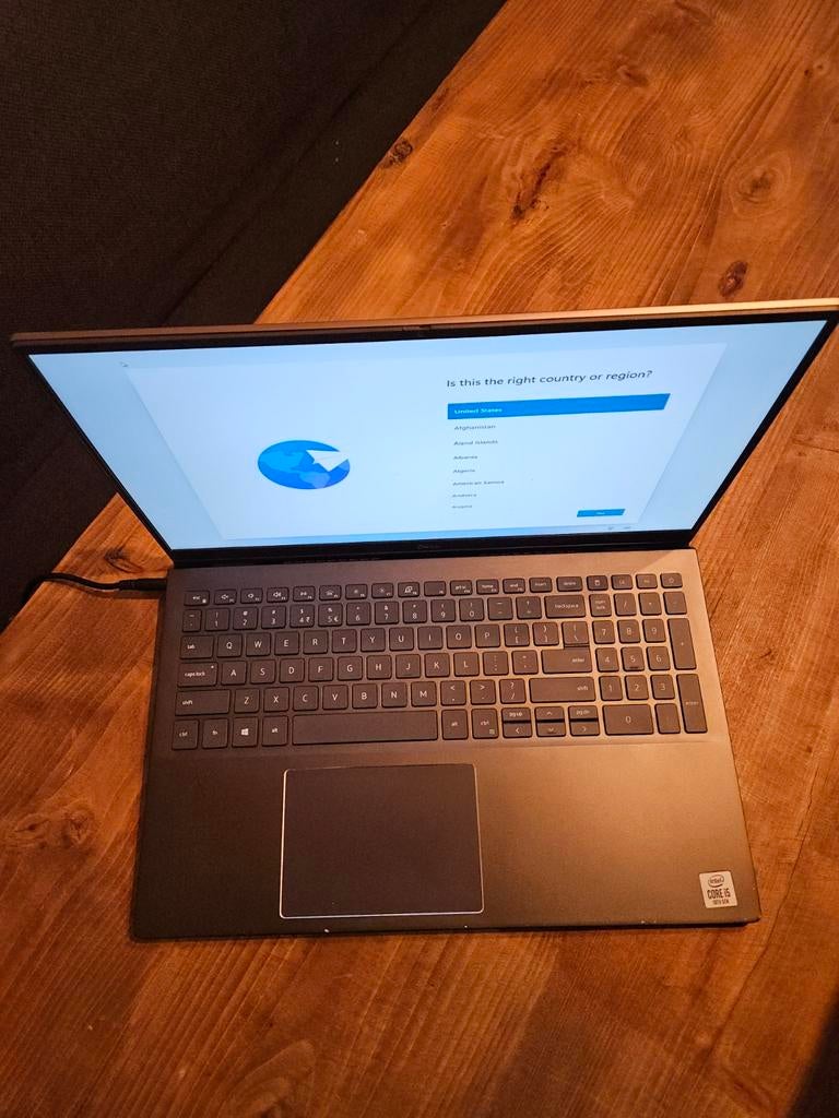 Dell Laptop Vostro 15 5501 8GB Ram 256GB SSD, 14 inch, 8 GB, Ophalen of Verzenden, Zo goed als nieuw