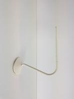 Flos design la linea wandlamp wit Italy 2011 Ron Gilad lamp, Huis en Inrichting, Lampen | Wandlampen, Metaal, Ophalen of Verzenden