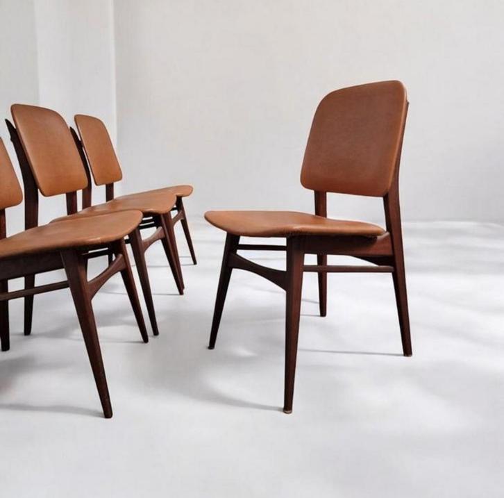 Louis van Teeffelen – ‘Milaan’ Dining Chairs (Webé, 1950s), Huis en Inrichting, Stoelen, Gebruikt, Vier, Hout, Leer, Bruin, Ophalen