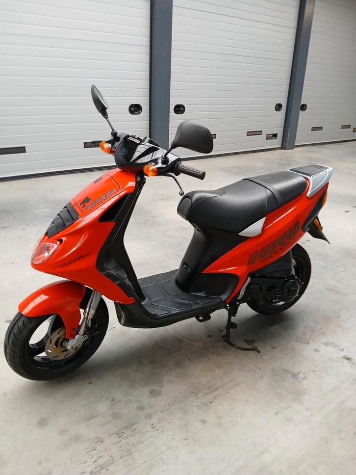 Piaggio nrg mc2 50cc 2t watergekoeld, Fietsen en Brommers, Scooters | Piaggio, Zo goed als nieuw, NRG, Ophalen of Verzenden