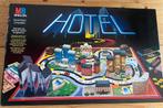 Hotel MB bordspel zwarte doos oude, MB, Ophalen of Verzenden, Zo goed als nieuw, Een of twee spelers