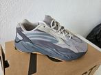 Nieuwe Yeezy boost 700 Tephra maat 38 2/3, Adidas, Nieuw, Ophalen of Verzenden, Sneakers of Gympen