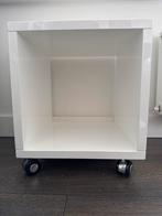 Bijzettafel kubus, hoogglans wit met zwenkwielen, Huis en Inrichting, Ophalen, Zo goed als nieuw