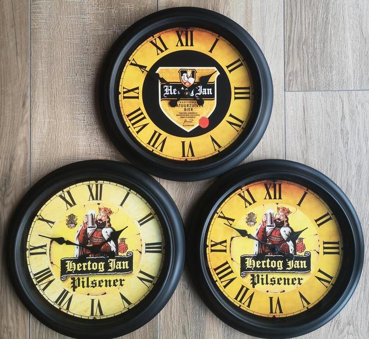 Mooie HERTOG JAN wandklok met brede rand Ø38CM, Verzamelen, Biermerken, Nieuw, Reclamebord, Plaat of Schild, Hertog Jan, Ophalen of Verzenden