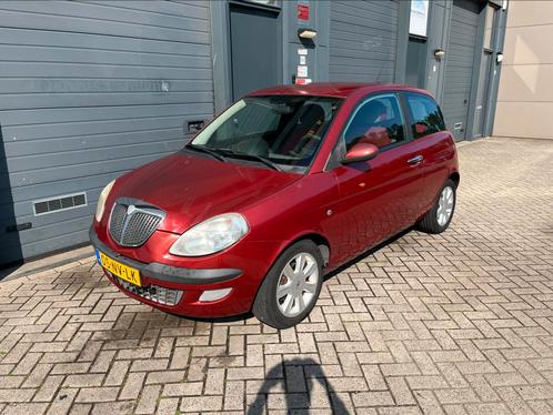 Lancia Ypsilon 1.2 16V Argento AIRCO / CRUISE / APK / NAP, Auto's, Lancia, Bedrijf, Ypsilon, ABS, Airbags, Airconditioning, Boordcomputer
