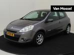 Renault Clio 1.2 75Pk Collection | Airco | Radio & CD | Crui, Auto's, Renault, Euro 5, 4 cilinders, Met garantie (alle), Bedrijf