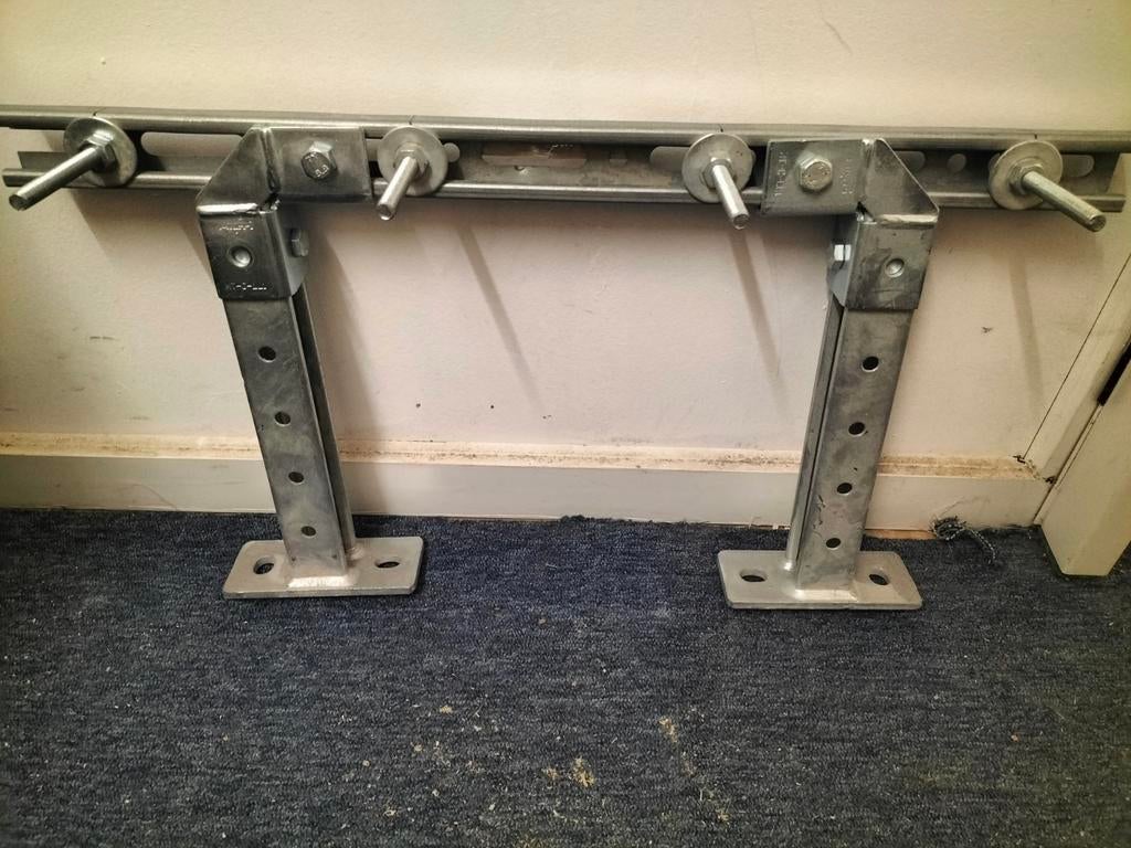 Stalen bok / steun - Nieuw 30x60 cm 5 stuks, Doe-het-zelf en Verbouw, Werkbanken, Ophalen of Verzenden, Nieuw, Minder dan 70 cm