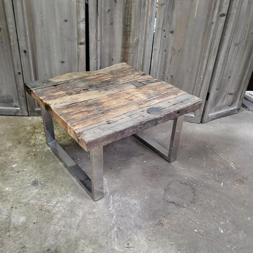 Bijzettafel wagonhout vintage look mancave, Huis en Inrichting, Tafels | Bijzettafels, Gebruikt, Vierkant, Minder dan 55 cm, Hout
