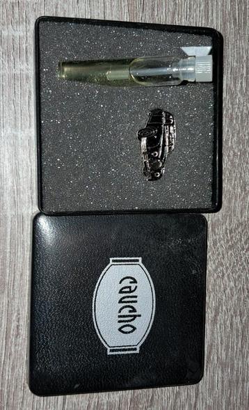 oudere zeldzame parfum tester / proefmonsters beschikbaar voor biedingen