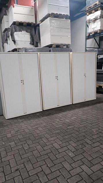 Gispen metalen roldeurkasten ,archiefkasten  beschikbaar voor biedingen