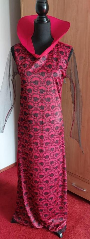 Halloween Vampira jurk met accessoires  beschikbaar voor biedingen