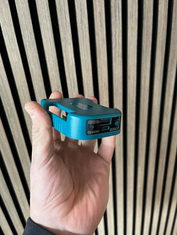 Makita 18v accu > usb beschikbaar voor biedingen