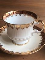 Vintage Elizabethan rood-gouden 2xTheekop/schotel, Ophalen of Verzenden, Zo goed als nieuw, Overige stijlen, Kop(pen) en/of Schotel(s)