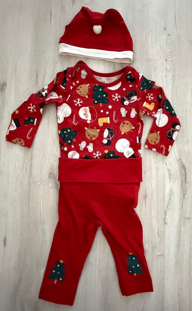 Kerst H&M setje Sneeuwpop Kerstboom pak romper Kerstmuts 68, Jongetje of Meisje, H&M, Nieuw, Ophalen of Verzenden