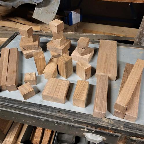 Prachtig draaihout van oa Amerikaans Notenhout, Doe-het-zelf en Verbouw, Hout en Planken, Nieuw, Plank, Overige houtsoorten, Minder dan 200 cm
