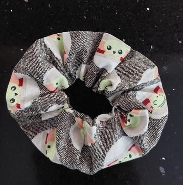 nieuw- scrunchie Grogu ( grijs) beschikbaar voor biedingen