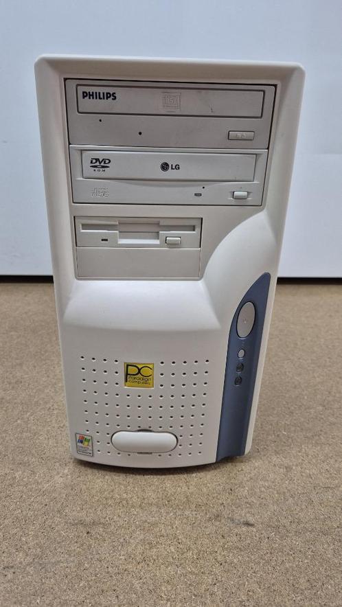 Paradigit Desktop PC Celeron nieuw in doos, Computers en Software, Vintage Computers, Ophalen of Verzenden