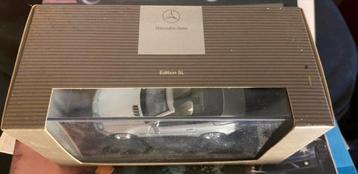 Mercedes SL-Klasse mint in box 1:43 vaste prijs beschikbaar voor biedingen