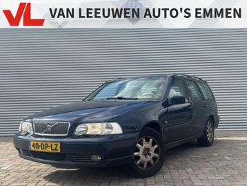 Volvo V70 2.4 Comfort | Nieuw Binnen! | Trekhaak | APK 17-12 beschikbaar voor biedingen