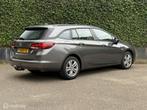 Opel Astra Sports Tourer 1.2 | Carplay | All-Season | Camera, Auto's, Voorwielaandrijving, 65 €/maand, Stof, 1199 cc