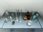 Verzameling antieke vintage apothekers/laboratoriumglaswerk, Ophalen