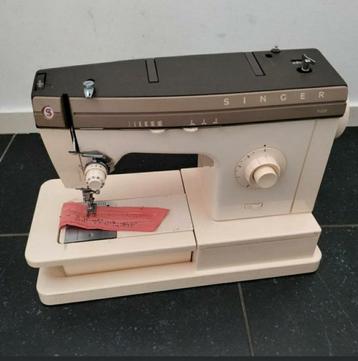 SINGER NAAIMACHINE,95 Watt,7102,crème,beschermkap beschikbaar voor biedingen