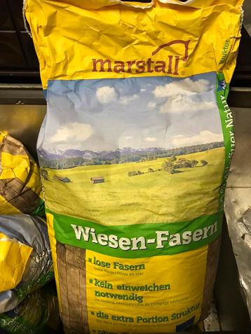 Marstall Wiesen-Fasern 12,5kg 3 zakken  beschikbaar voor biedingen