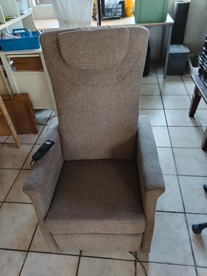 Sta-opstoel, Saliro, Fitform easy., Huis en Inrichting, Stoelen, Zo goed als nieuw, Eén, Stof, Grijs, Ophalen