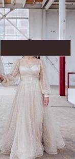 Beige Trouwjurk - Gelegenheid Jurk- verloving jurk, Ophalen of Verzenden, Zo goed als nieuw, Beige, Trouwjurk