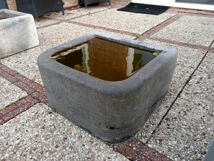 trog, Tuin en Terras, Bloembakken en Plantenbakken, Gebruikt, Steen, Binnen, Balkon, Tuin, 30 tot 60 cm, Minder dan 60 cm, Vierkant