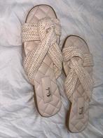 Leuke zomer sandalen maat 40, Kleding | Dames, Nieuw, Beige, Slippers, Ophalen of Verzenden