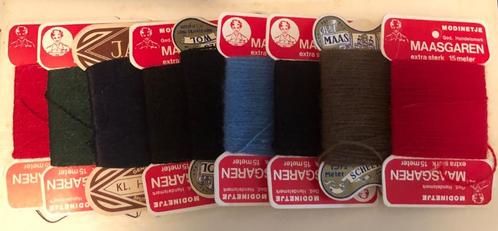 9 kartonnetjes maasgaren (diverse kleuren), Hobby en Vrije tijd, Naaien en Fournituren, Zo goed als nieuw, Garen of Naald(en)