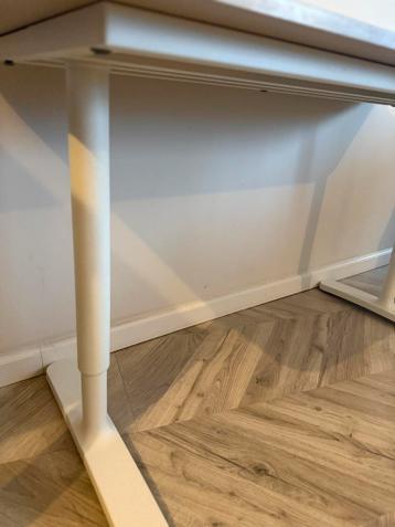 Zo goed als nieuwe bureau Bekant Ikea - afbeelding 4