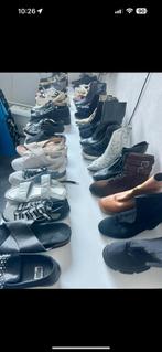 Pakket Partij schoenen,laarzen,sneakers enz  70 paar izgs, Kleding | Dames, Schoenen, Ophalen, Zo goed als nieuw, Sneakers of Gympen
