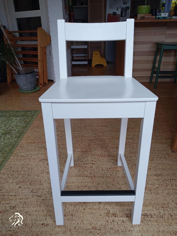 Ikea barkruk met rugleuning Nordviken, Huis en Inrichting, Barkrukken, Gebruikt, 60 tot 90 cm, Hout, 1 kruk, Met voetsteun, Ophalen