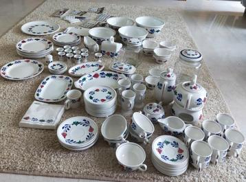 Boerenbont servies, uitgebreid, zie omschrijving, foto's. beschikbaar voor biedingen