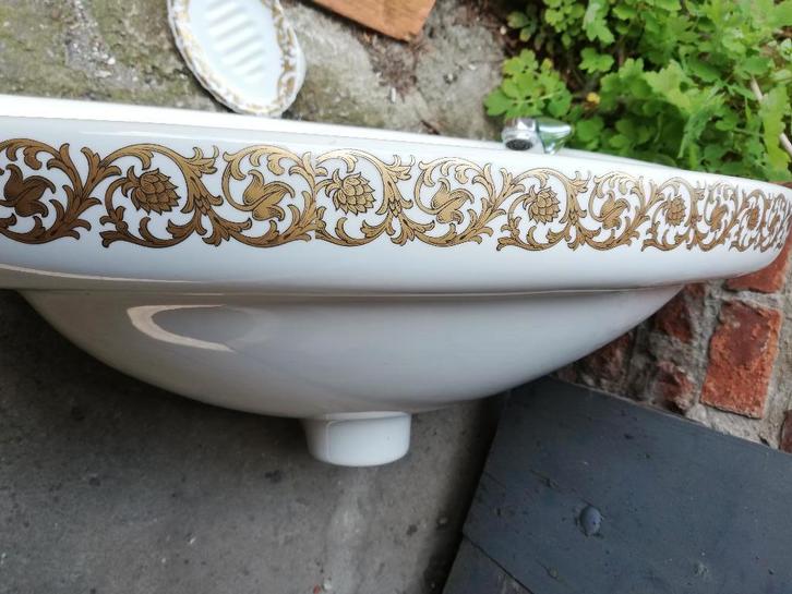 Kleine wastafel, groot fonteintje prachtig goudkleurig decor, Antiek en Kunst, Curiosa en Brocante, Ophalen