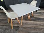 Kindertafel en 2 stoelen design, Ophalen, Gebruikt, Tafel(s) en Stoel(en)