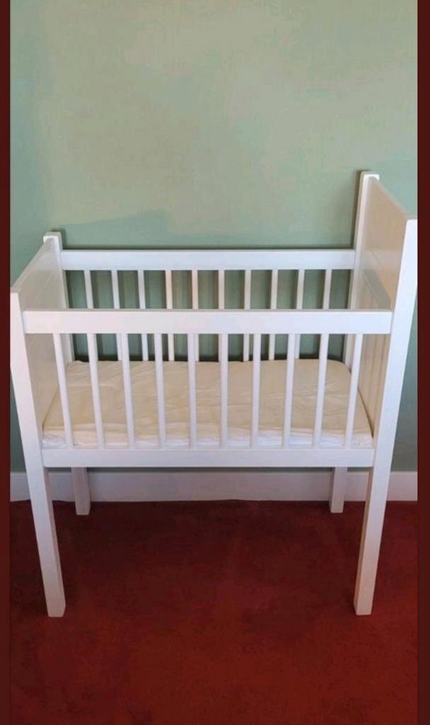 Kidsmill noa wieg wit, Kinderen en Baby's, Babywiegjes en Ledikanten, Zo goed als nieuw, Wieg, Ophalen of Verzenden